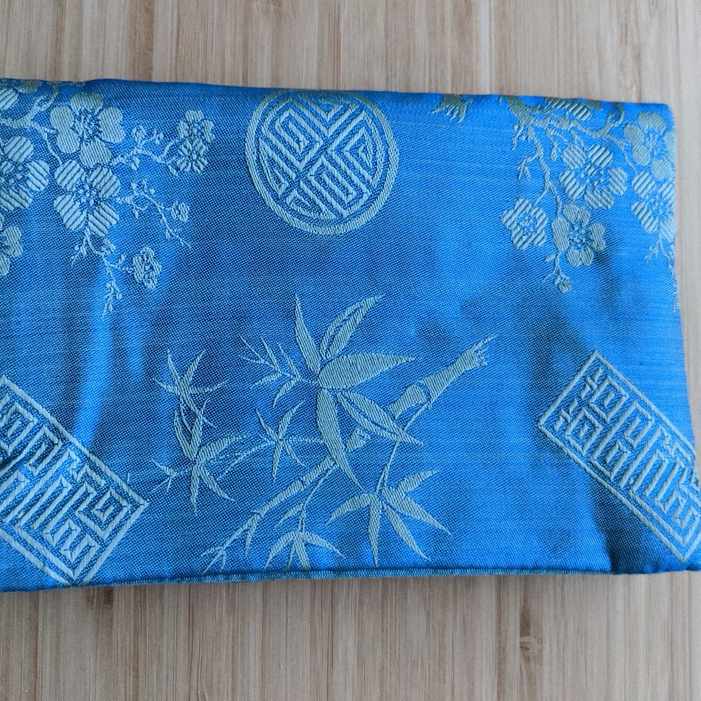 Silk Passport holder